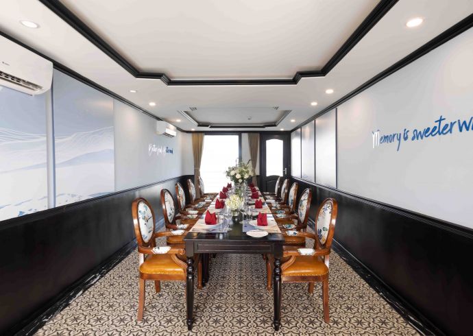 3 VIP rooms